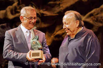 Paco Cepero recibe el galardón “Bordón honorífico” del Cante de las Minas Un premio que recogía en - Revista La Flamenca