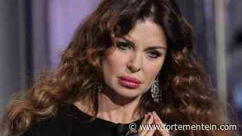 Baraonda Alba Parietti, non fatela “inc…”, la soubrette impazzisce - Fortementein.com