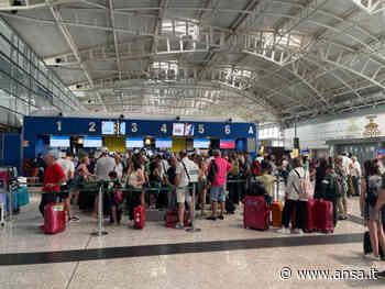 In aeroporto Cagliari boom passeggeri a luglio,come nel 2019 - Agenzia ANSA