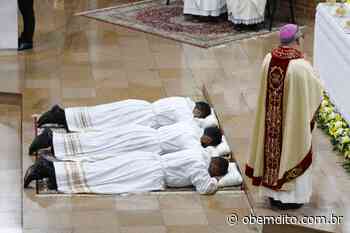 Três seminaristas são ordenados diáconos na Catedral de Umuarama - OBemdito