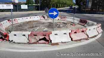 "Una pseudo rotonda pericolosa per le auto" - Qui News Valdera