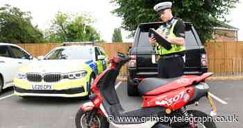 Moped driver mounts footpath and drives straight into Grimsby police checkpoint - Grimsby Live