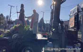 Motoristas são homenageados com desfile e missa festiva em Ivoti - Jornal VS