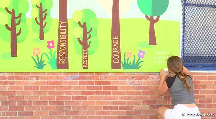 New mural added to Pecan Springs Elementary