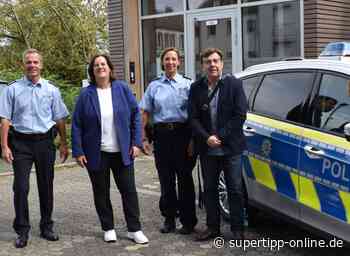 Kerstin Griese besucht Polizeiwache in Heiligenhaus - Super Tipp