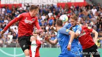 Pokal: Hannover 96 siegt locker, aber glanzlos bei Schott Mainz - NDR.de