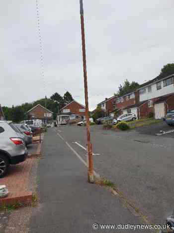 Hundreds of lamp posts across Dudley borough get lick of paint - Dudley News