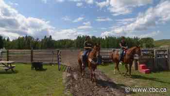 Mother-daughter barrel racers from Tsuut'ina Nation making their mark in rodeo