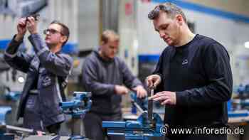 Start des Ausbildungsjahres – Patrick Witten (IHK) zu vielen freien Lehrstellen | rbb24 Inforadio - Inforadio vom rbb