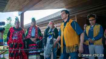 Wet'suwet'en chiefs arrive in Six Nations for 'landmark discussions,' starting 18-day tour