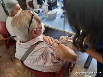 Vaccini:Catania,somministrazioni a over 60 e fragili over 12 - Agenzia ANSA