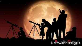 "Il cielo d'estate", visita guidata alla luna - Brindisi Oggi, news Brindisi notizie Brindisi e provincia - BrindisiOggi
