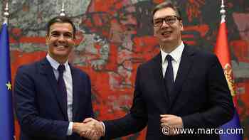 El tonteo del presidente de Serbia con Pedro Sánchez al más puro estilo 'La Isla de las - MARCA.com