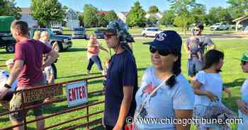 National Night Out in Aurora all about making community connections - Chicago Tribune