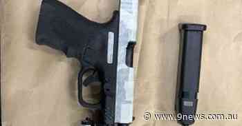 Man with loaded gun hidden inside his pants arrested in Sydney CBD - 9News