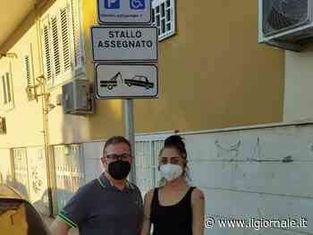 Strisce ben visibili per i posti auto dei disabili. Una bella iniziativa ad Afragola