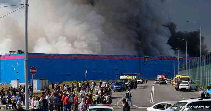 Großes Lager von Onlineversandhändler in Moskau abgebrannt