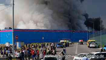 Großes Lager von Onlineversandhändler in Moskau abgebrannt