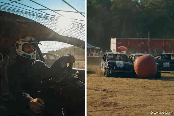 “Het Texas van België”: Youtuber Average Rob test autovoetbal in Peer uit