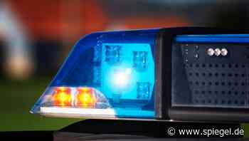 Passau: 151 Menschen müssen von Passagierschiff gebracht werden - DER SPIEGEL