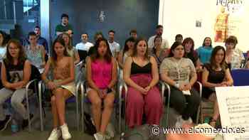 El Coro Joven de Gijón prepara su concierto en la Plaza Mayor - El Comercio: Diario de Asturias