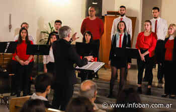 El coro del José Hernández realizó un concierto gratuito - InfoBan