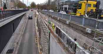 Motorrijder in levensgevaar na verkeersongeval, Belliardtunnel volledig afgesloten - Het Laatste Nieuws