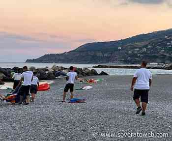 Sequestrate 300 attrezzature balneari lasciate abusivamente lungo il litorale - Soverato Web