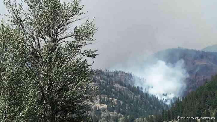 Smoke from BC wildfires rolls in to Calgary