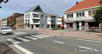 Nutswerken zorgen maand lang voor verkeershinder op Antwerpsesteenweg - Het Laatste Nieuws