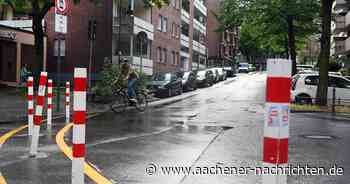 Zur Not wird gerammt: Bei Pollern wird die Feuerwehr gewalttätig