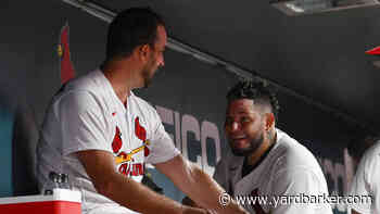 Cubs announcers roast Cardinals vets Adam Wainwright, Yadier Molina - Yardbarker