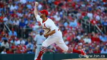 Wainwright, reunited with Molina, hurls Cards past Cubs 6-0 - TSN