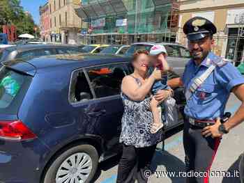 Monterotondo: bambina di 2 anni si chiude in auto, liberata grazie ai carabinieri - Radio Colonna