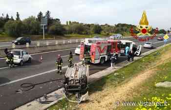Sestu, terribile incidente sulla 131: scontro fra due auto, due feriti al pronto soccorso - vistanet
