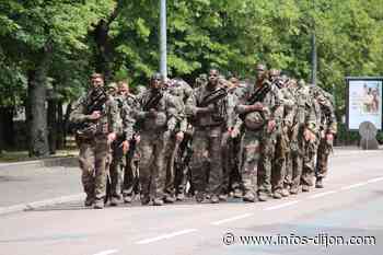 AUTUN : Les soldats du deuxième régiment de dragons ont défilé sur l'avenue du Deuxième Dragons - infos-dijon.com
