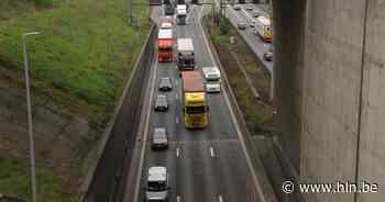 Ongeval zorgt voor hinder in Kennedytunnel richting Gent - Het Laatste Nieuws