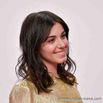 Katie Melua expecting first child