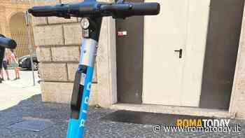 Monopattini elettrici: Bird dimezza il costo della corsa per gli abbonati ai mezzi pubblici