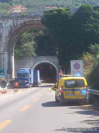 Galleria di Solofra (Av), entrato in funzione il nuovo dispositivo traffico mattutino - Prima Tivvù