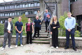 Stadt Garbsen begrüßt neue Auszubildende - Berufe in der Verwaltung sind vielseitig - Garbsen City News