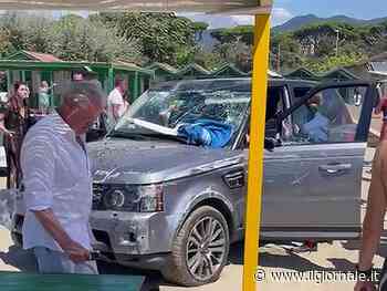 Suv fuori controllo sulla spiaggia: terrore a Forte dei Marmi