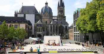 Archimedischer Sandkasten: Zum Abschluss eine riesige Sandburg