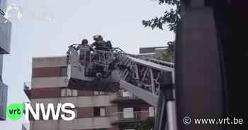 Brandweer evacueert vrouw en baby uit brandend flatgebouw in Anderlecht - VRT NWS