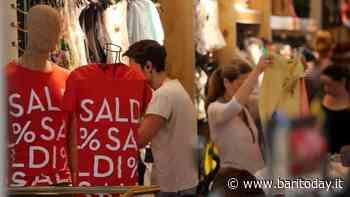 Saldi estivi, vendite in ripresa ma la data di avvio non convince i negozianti: "Più 20% rispetto al 2021, ma partenza va posticipata" - BariToday