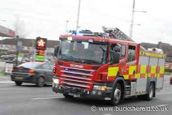 Fire service receives multiple calls to field fire in Buckingham - Bucks Herald