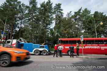 VIDEO: Tour bus crashes into gates of 24 Sussex, PM’s vacant official residence