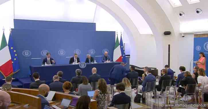 Energia, Draghi: “Su extraprofitti non escludo altri provvedimenti. L’elusione è intollerabile”