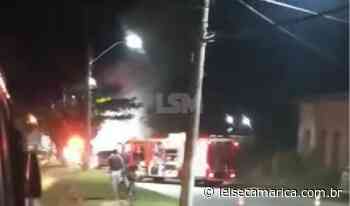 Veículo pega fogo e assusta moradores em Saquarema - Lei Seca Maricá