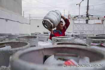 Juazeiro do Norte: Nova remessa do Vale Gás Social começa a ser distribuído hoje (3) - Badalo